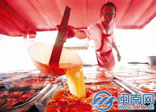 30歲的小張，已經(jīng)做廚師跑江湖15年了