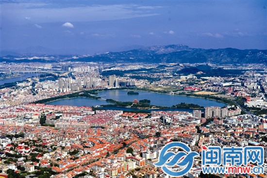 高空下，西湖公園、泉州博物館、閩臺(tái)緣博物館等構(gòu)筑