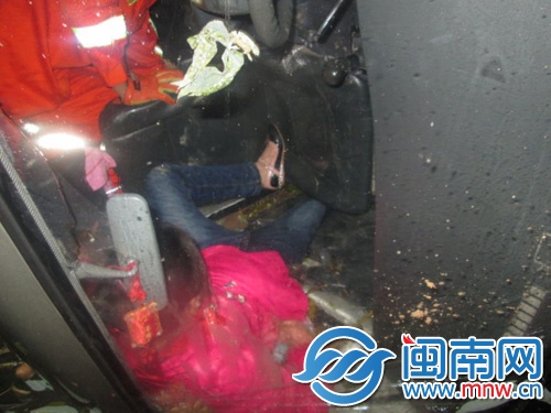 孩子獨(dú)守車(chē)內(nèi)危險(xiǎn)多2
