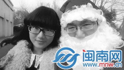 杜慧穎和圣誕老爸合影