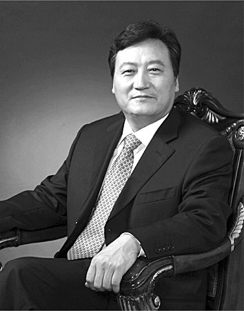中國中鐵公司執(zhí)行董事、總裁白中仁