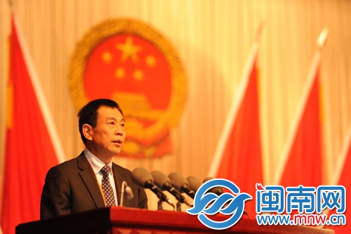 市人大常委會(huì)主任陳?；鞴ぷ鲌?bào)告