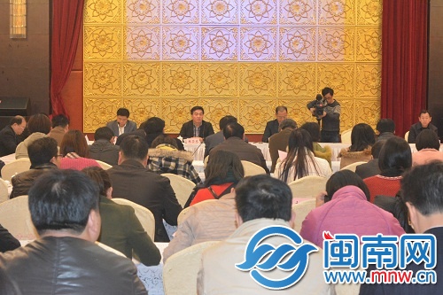 交易會(huì)上，南安市委書記黃南康致辭，副市長(zhǎng)黃景陽對(duì)