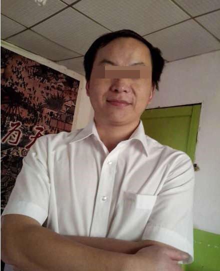 黃某遭情婦微博發(fā)裸照舉報