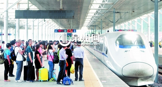 五一小長假，高鐵客流持續(xù)火爆，多地票源緊張