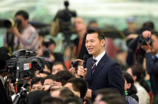 胡一虎在總理記者會上提問