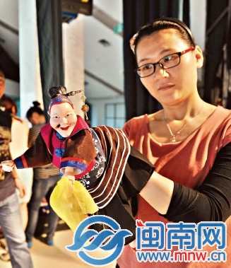 媒婆轉(zhuǎn)花巾練了好幾個(gè)月