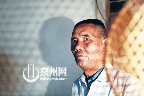 竹編是凌文彬的一切，如今，竹編已經(jīng)和他形影不離。