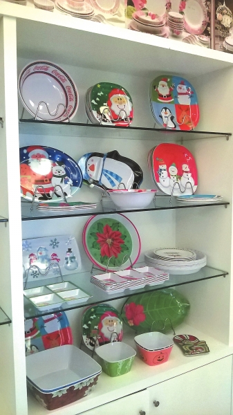 吉利展出的密胺餐具產(chǎn)品。