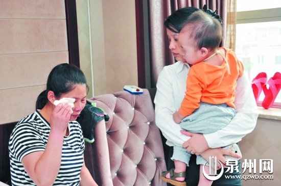 孩子沒人管，保姆急哭了