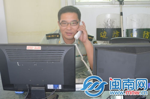 民警的耐心執(zhí)著