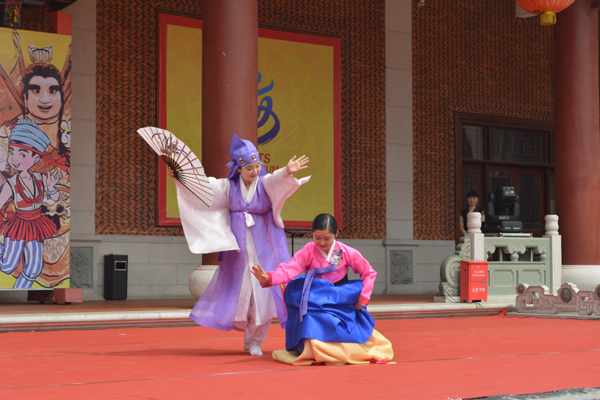 韓國光州藝術(shù)團(tuán)