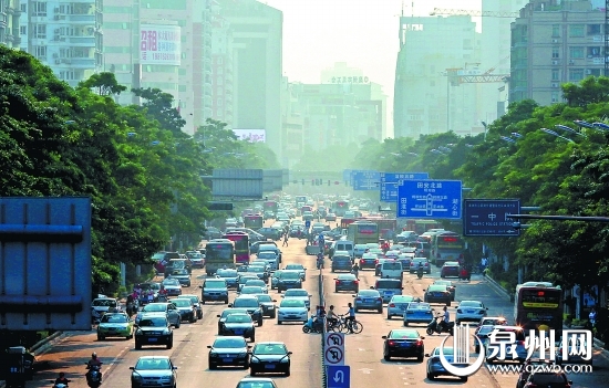 全市機(jī)動(dòng)車(chē)180萬(wàn)輛，尾氣污染不容小覷