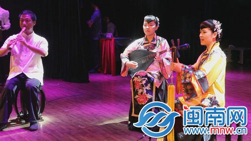 微電影播放前的南音表演