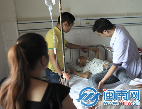 小虹腦出血，在安溪醫(yī)院搶救