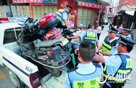 民警查扣涉贓電動(dòng)車