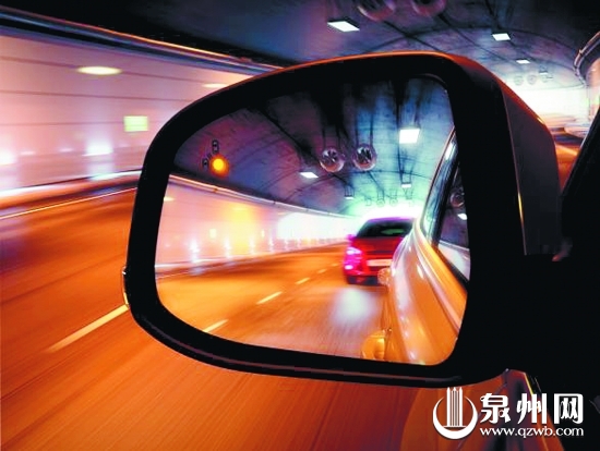 在應(yīng)對(duì)可能發(fā)生的危險(xiǎn)，要讓別人注意你。